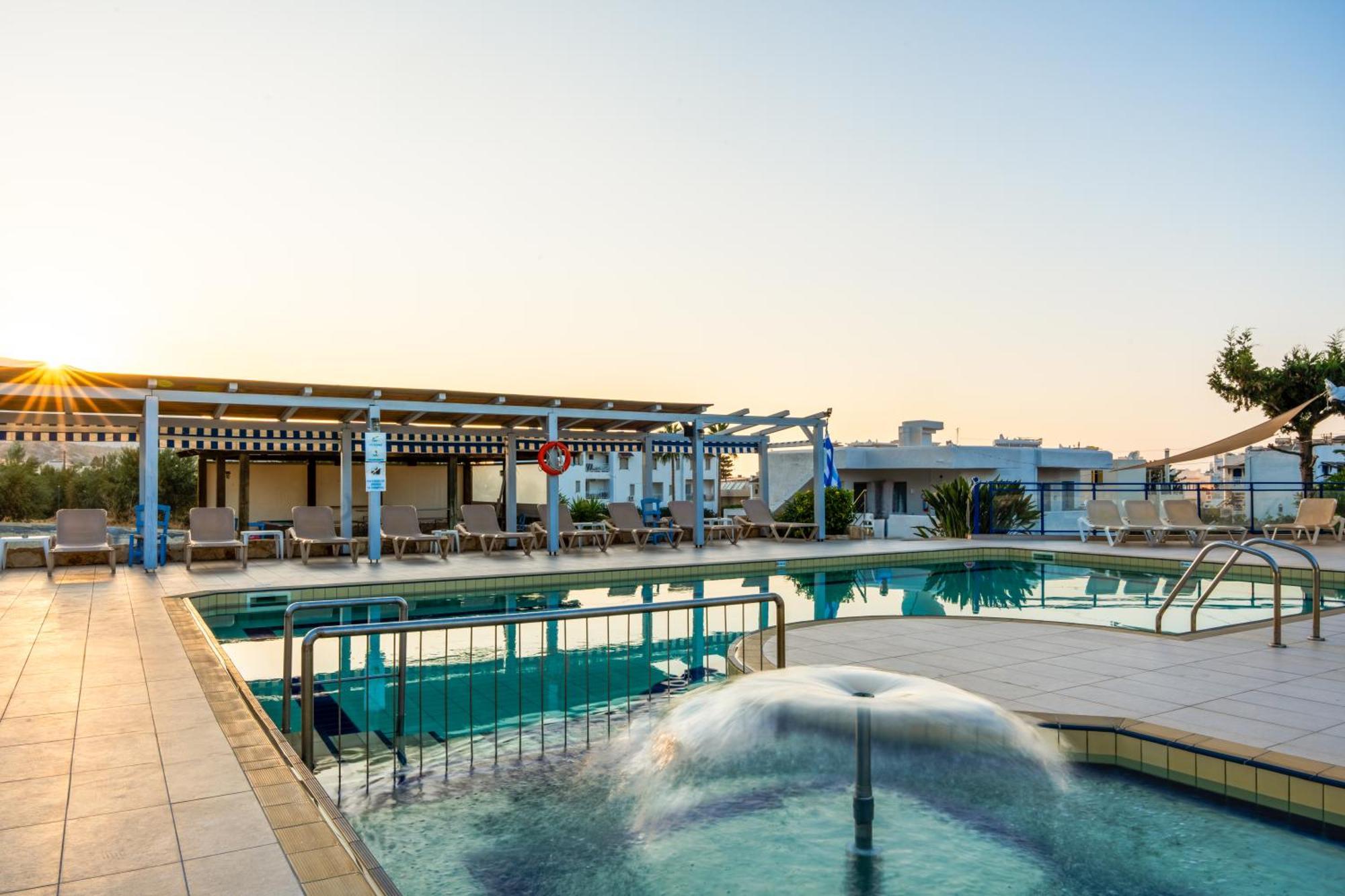 Sergiani Garden Hotel Apartments Stalida Exteriér fotografie